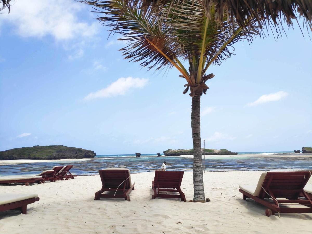 Sunny Garden Rooms Watamu Esterno foto