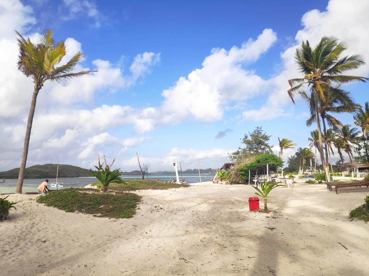 Sunny Garden Rooms Watamu Esterno foto