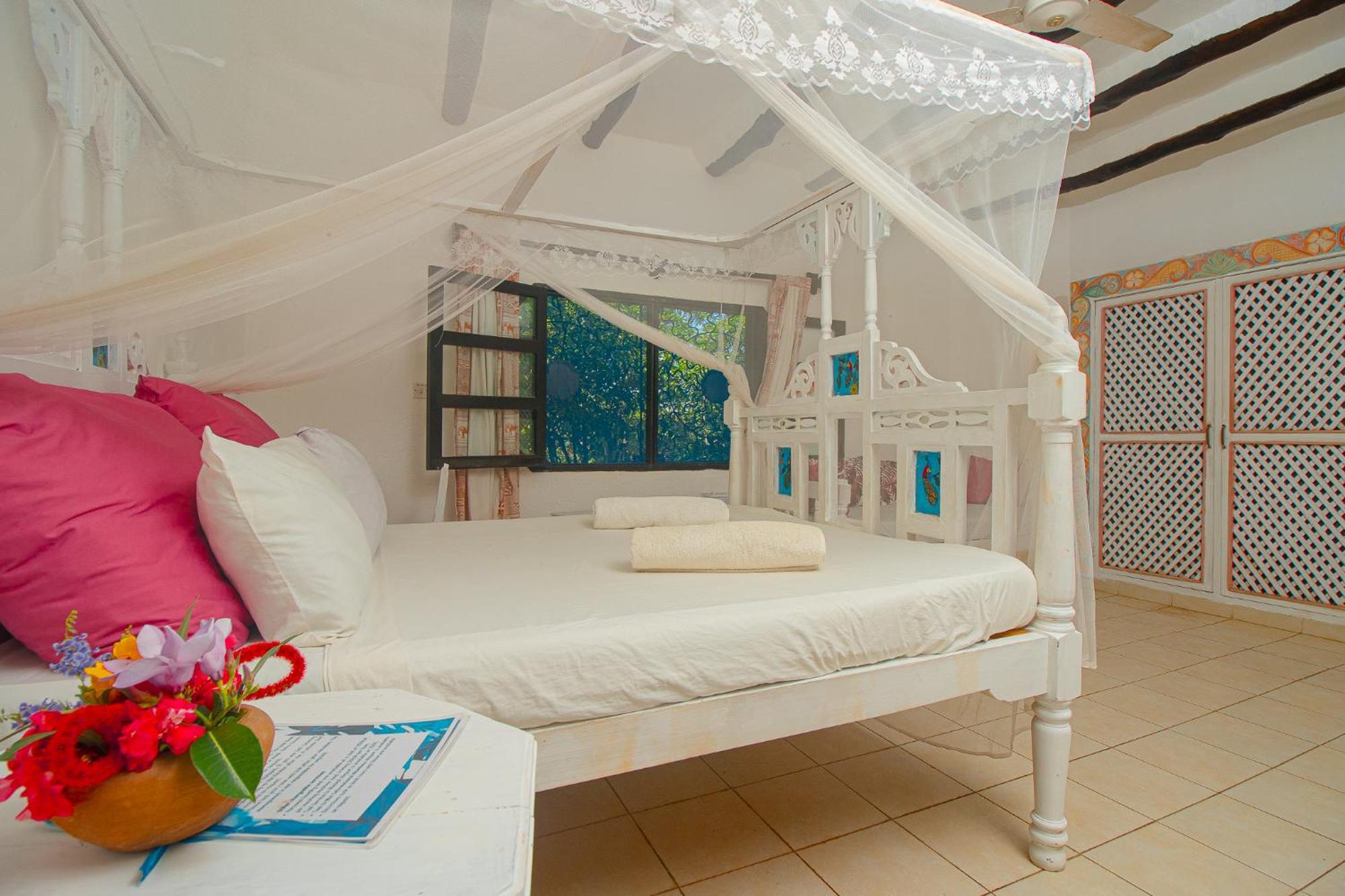 Sunny Garden Rooms Watamu Esterno foto